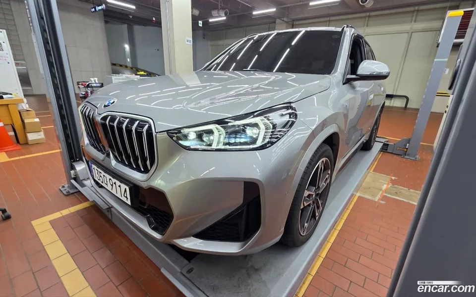 BMW X1 xDrive 20i M 2025 — фото 1, купить с доставкой в Москву