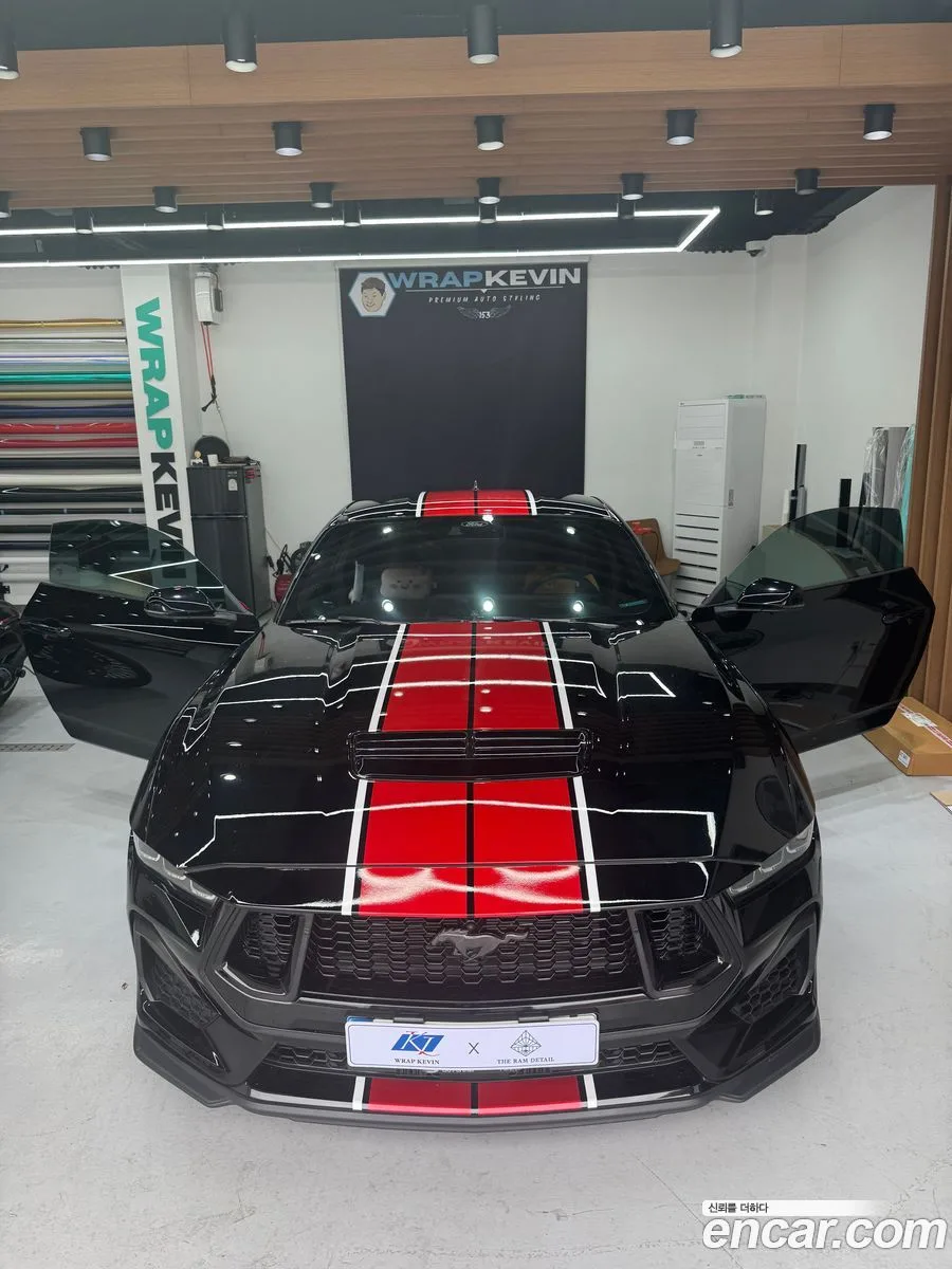 Ford Mustang 5.0 GT 2024 — thumbnail 3