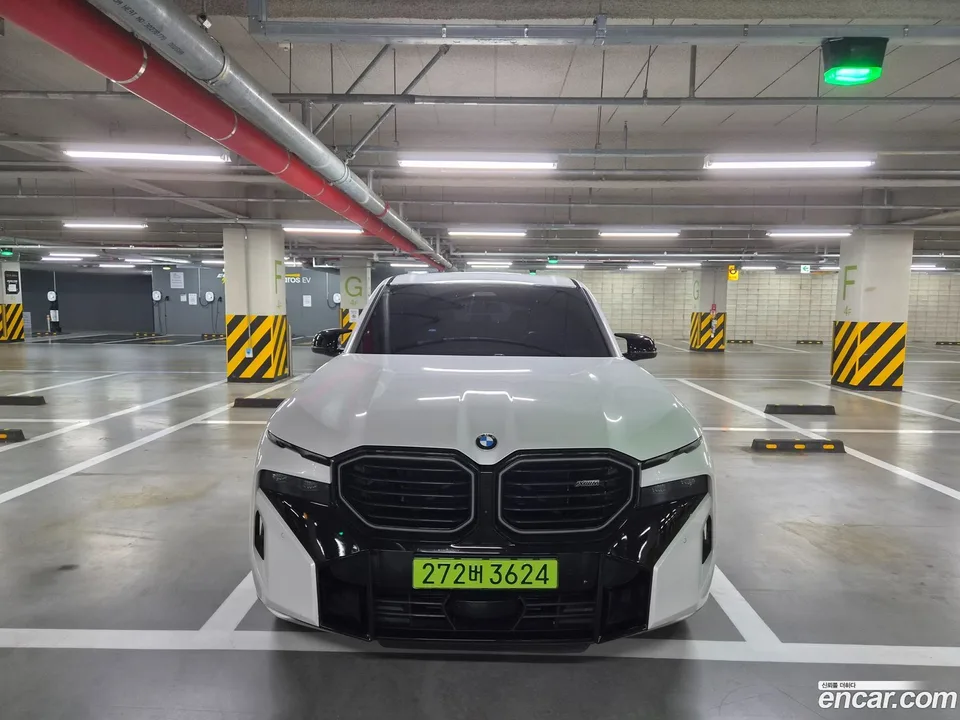 BMW XM 4.4 2025 — photo 1, buy with delivery to Moscow