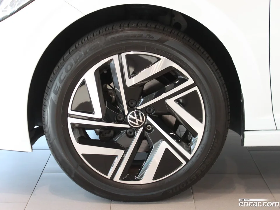 Volkswagen Jetta 1.5 TSI 2023 — thumbnail 2