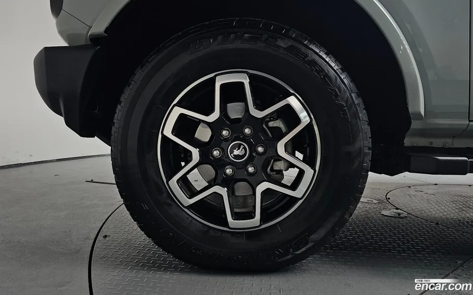 Ford Bronco 2.7 2023 — thumbnail 2