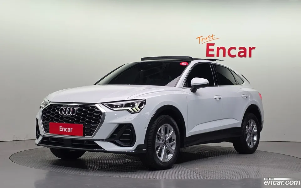 Audi Q3 35 TDI 2023 — photo 1, buy with delivery to Moscow