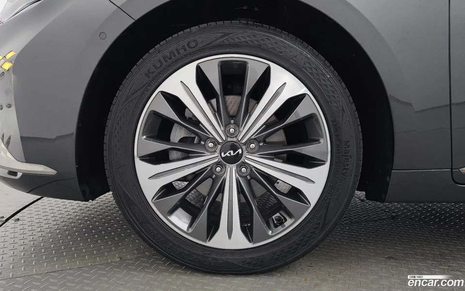 Kia K8 Hybrid 2022 — thumbnail 2