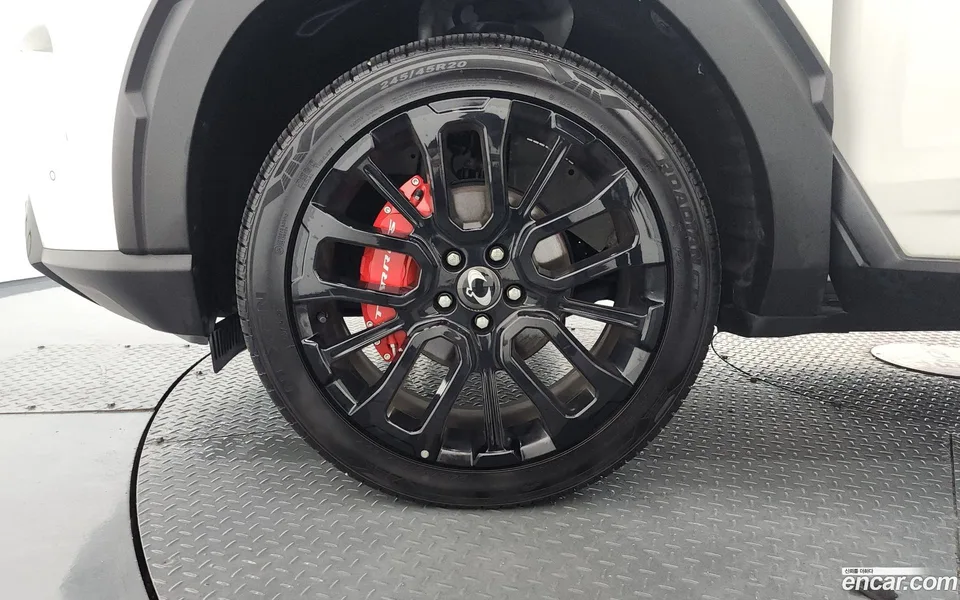 KG Mobility Torres 1.5 2WD 2025 — thumbnail 2