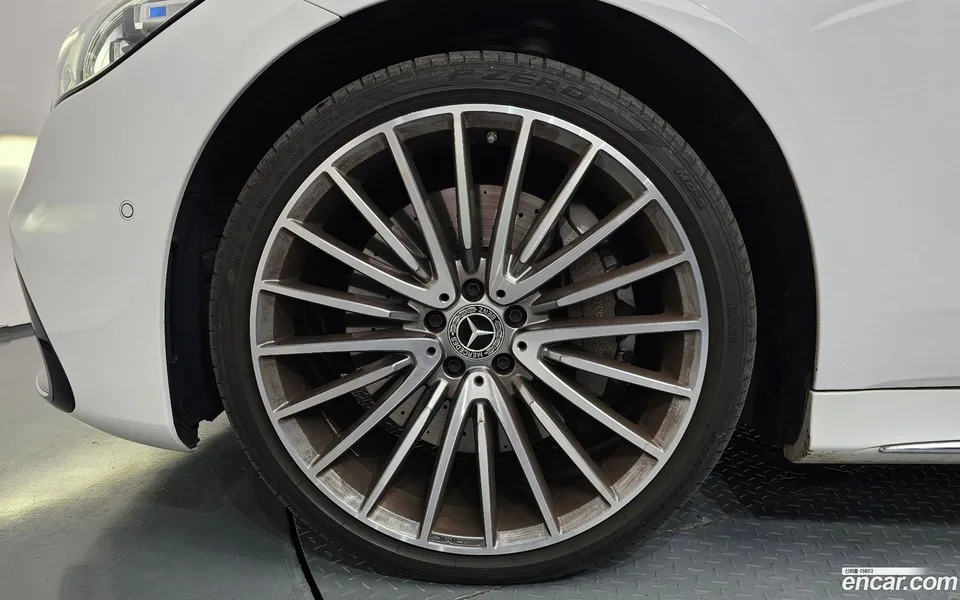 Mercedes-Benz S-Class S500L 4MATIC 2024 — thumbnail 2