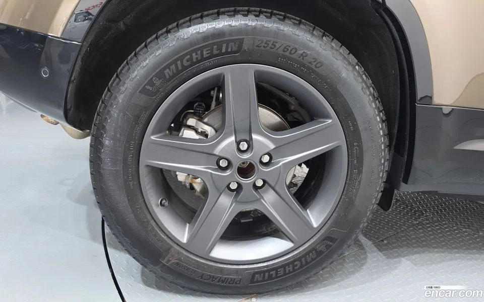 Land Rover Defender 110 P300 X- SE 2025 — thumbnail 2