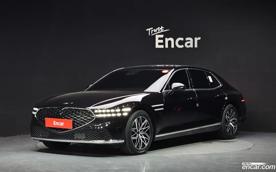 Genesis G90 3.5 2WD 2022 — photo 1, buy with delivery to Moscow