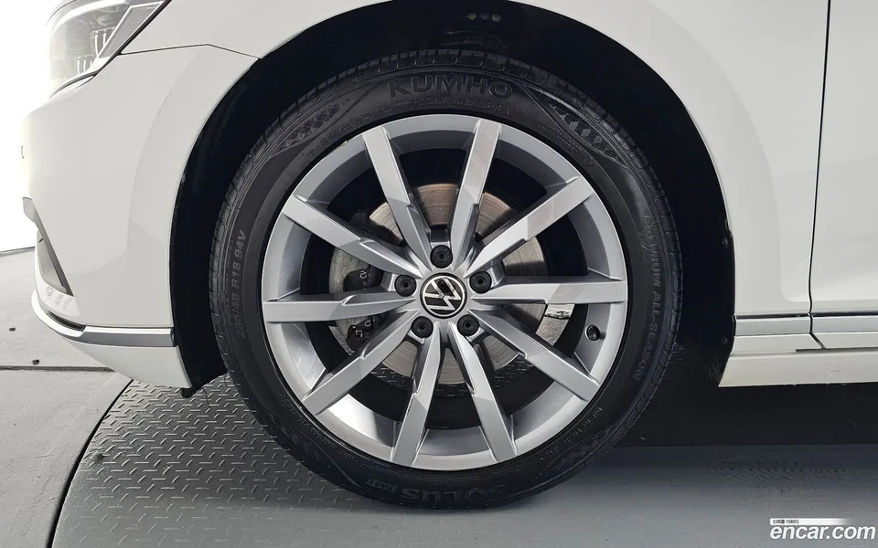 Volkswagen Passat GT 2.0 TDI 2022 — thumbnail 2