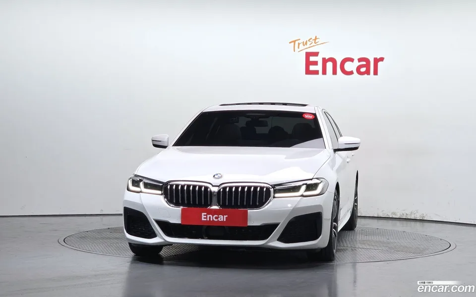 BMW 5 Series 523d M 2023 — thumbnail 3