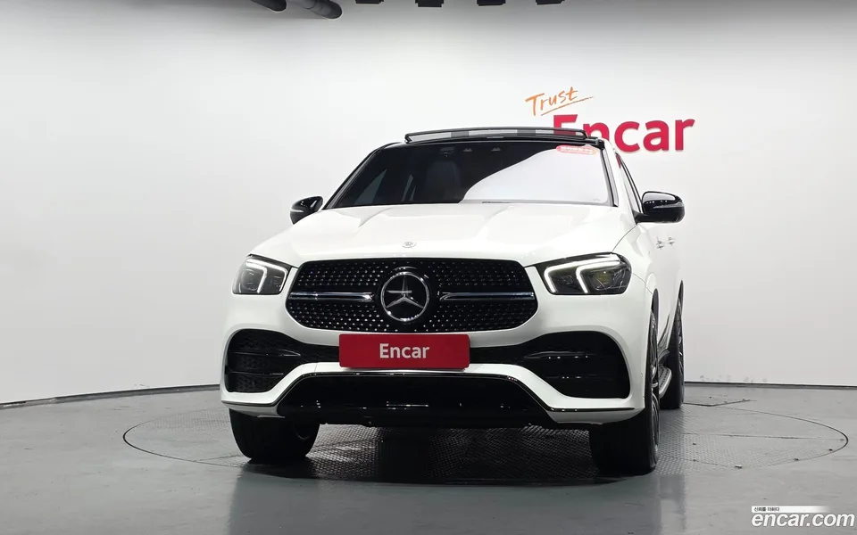 Mercedes-Benz GLE-Class GLE400d 4MATIC 2022 — миниатюра 3