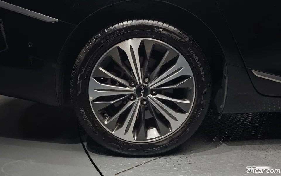 Kia K8 3.5 2WD 2022 — thumbnail 2