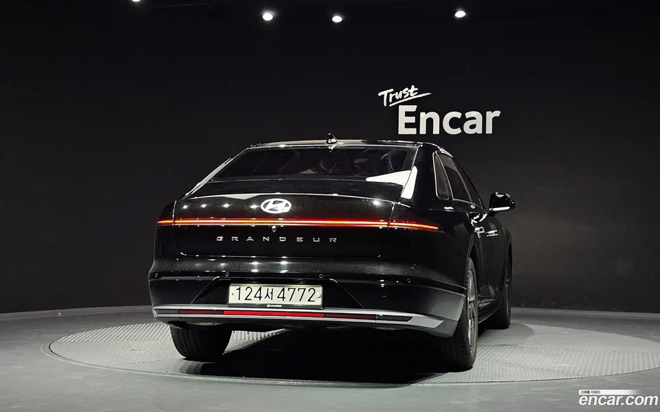 Hyundai Grandeur 2.5 2WD 2023 — thumbnail 4