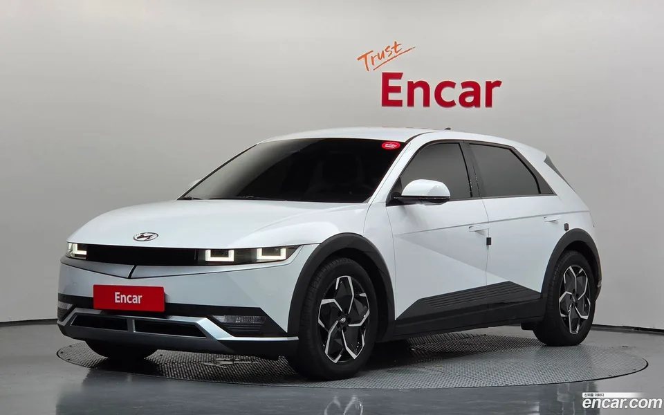 Hyundai Ioniq 5 2022 — фото 1, купить с доставкой в Москву