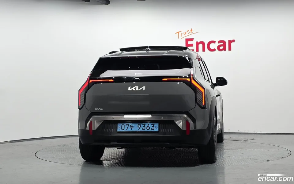 Kia EV3 2WD 2024 — thumbnail 4