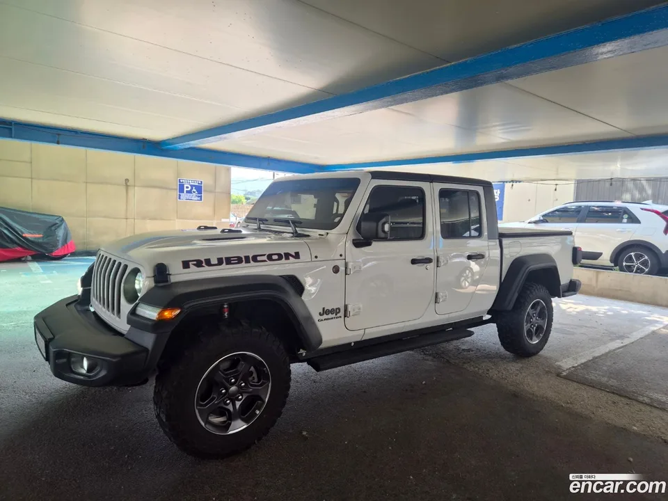 Jeep Gladiator 3.6 2022 — photo 1, buy with delivery to Moscow