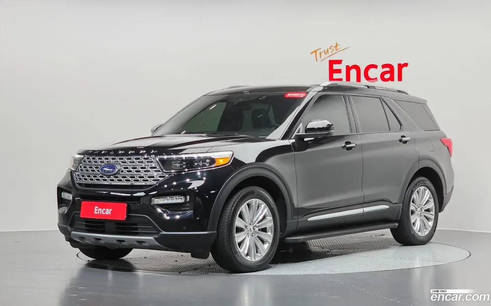 Ford Explorer 2.3 4WD 2023 — photo 1, buy with delivery to Moscow