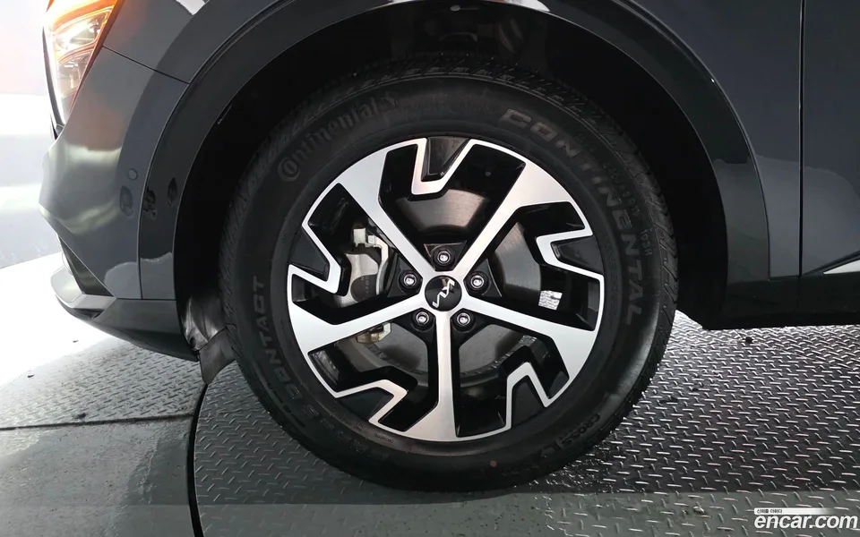 Kia Sportage Hybrid 2WD 2024 — thumbnail 2