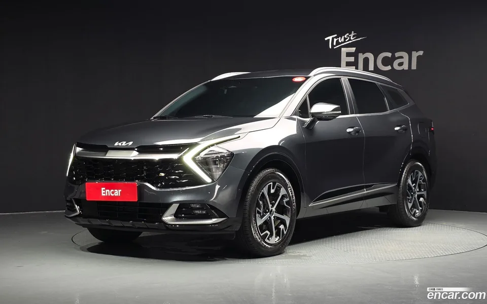 Kia Sportage Hybrid 2WD 2024 — photo 1, buy with delivery to Moscow