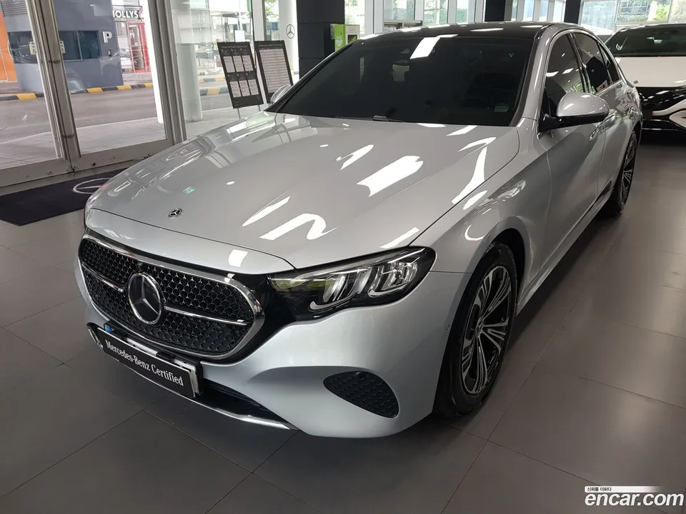 Mercedes-Benz E-Class E200 2024 — photo 1, buy with delivery to Moscow