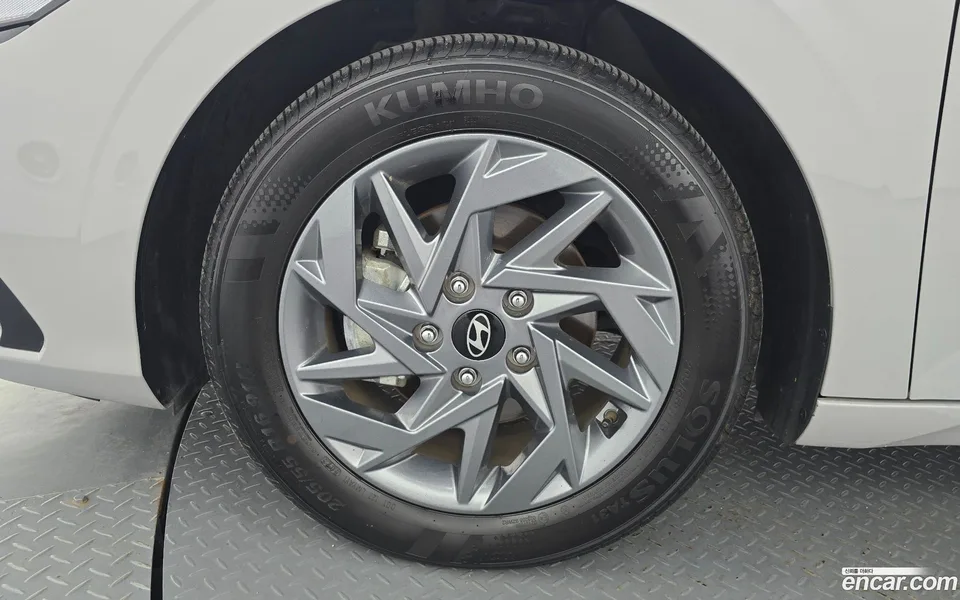 Hyundai Avante CN7 1.6 2023 — thumbnail 2