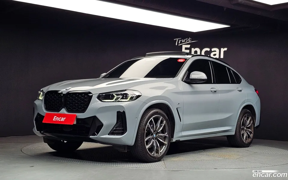 BMW X4 xDrive20i M 2024 — photo 1, buy with delivery to Moscow