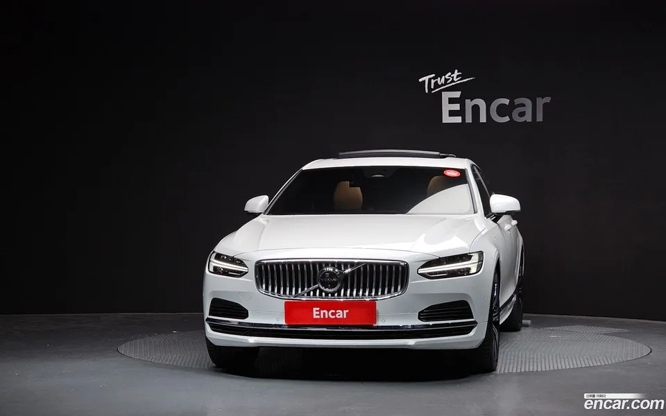 Volvo S90 T8 AWD 2025 — thumbnail 3