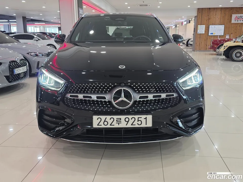 Mercedes-Benz GLA-Class GLA250 4MATIC 2025 — thumbnail 3