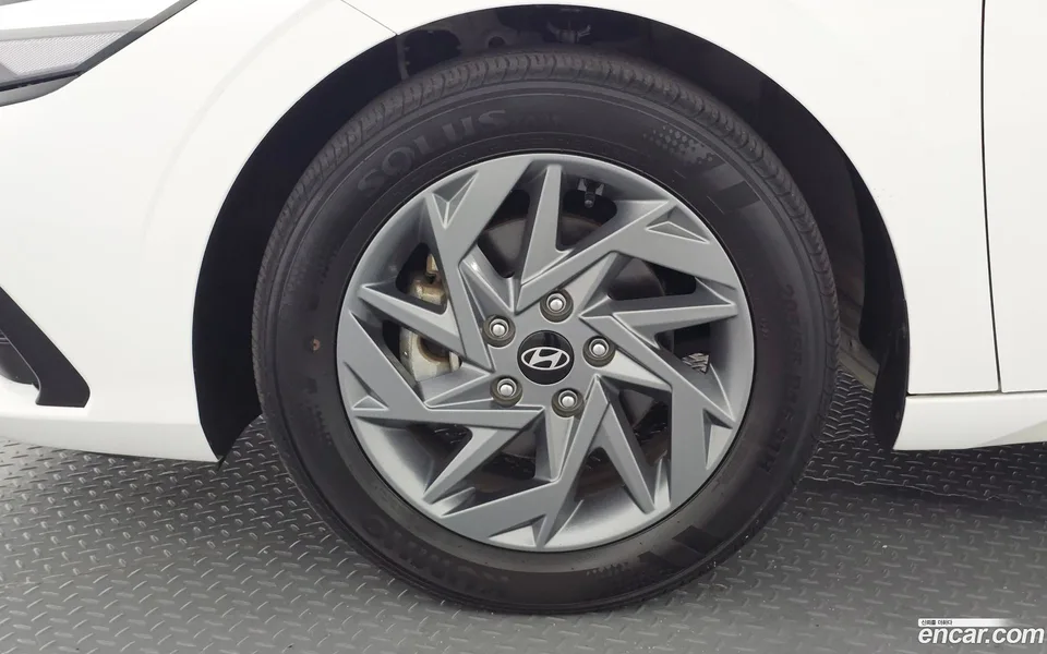 Hyundai Avante CN7 1.6 2024 — thumbnail 2