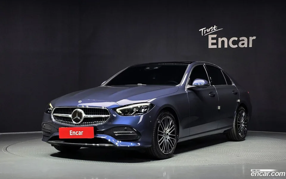 Mercedes-Benz C-Class C200 2025 — photo 1, buy with delivery to Moscow