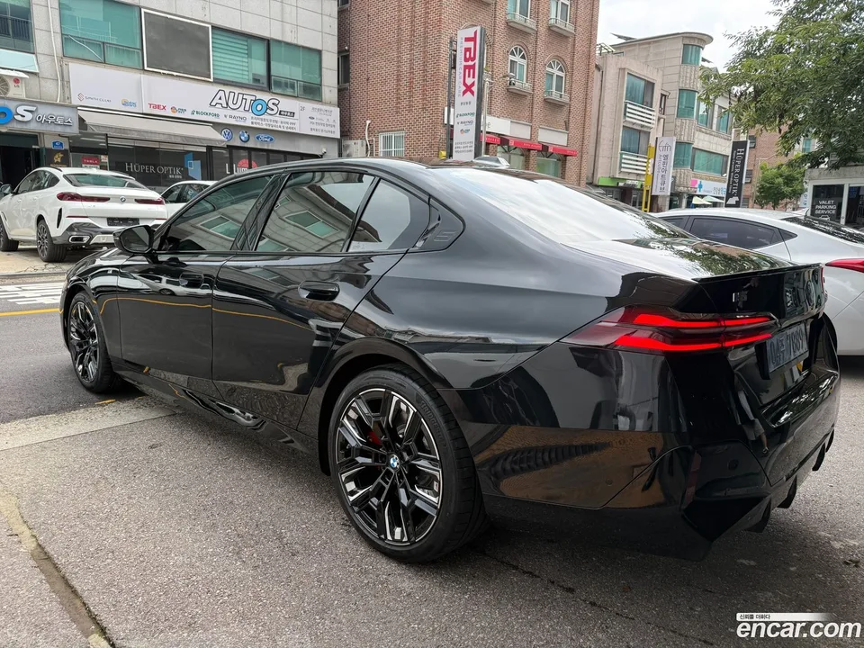 BMW i5 M60 xDrive 2026 — thumbnail 3