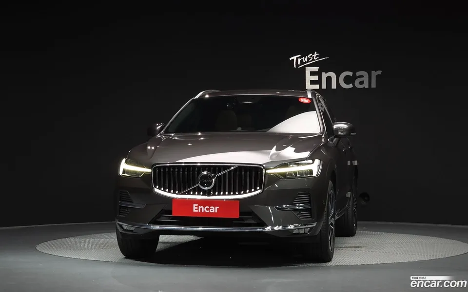 Volvo XC60 B5 2025 — thumbnail 3