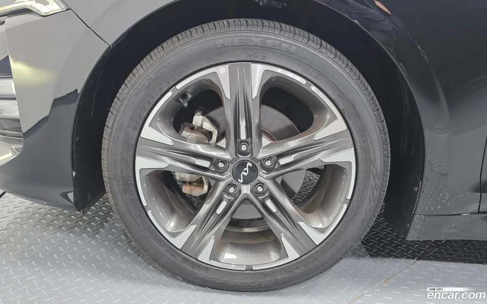 Kia K5 1.6 2022 — thumbnail 2