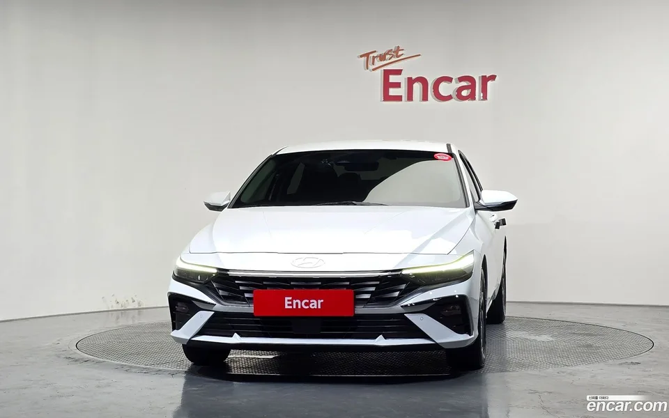Hyundai Avante CN7 1.6 2025 — thumbnail 3