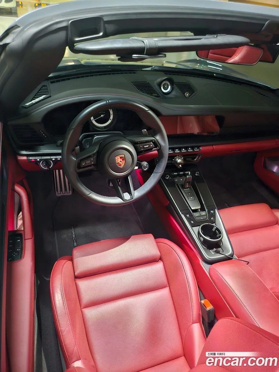 Porsche 911 (992) GTS 2024 — photo 1, buy with delivery to Moscow