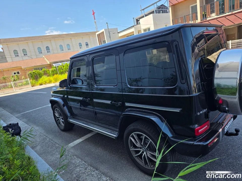 Mercedes-Benz G-Class G450d 2026 — thumbnail 2
