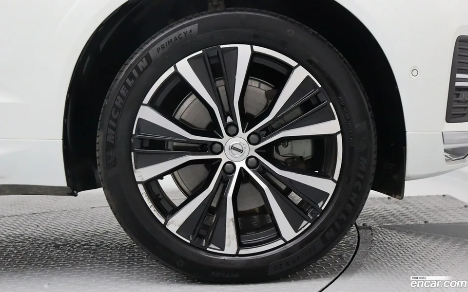 Volvo XC60 B6 2024 — thumbnail 2