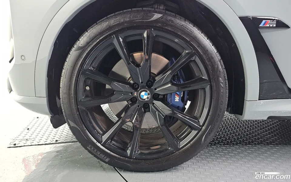 BMW X7 M60i xDrive M 6 2024 — thumbnail 2