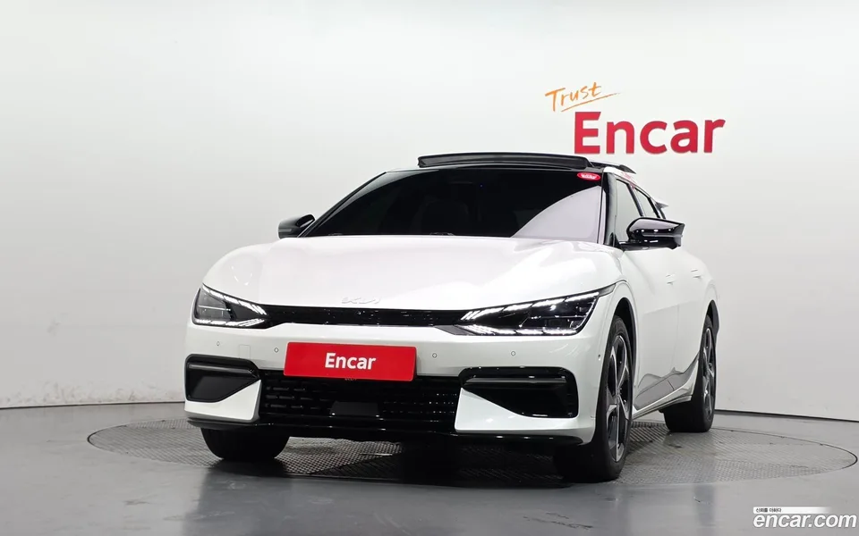 Kia EV6 4WD 2023 — thumbnail 3