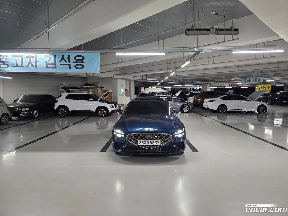 Genesis G70 2.0T 2WD 2022 — фото 1, купить с доставкой в Москву
