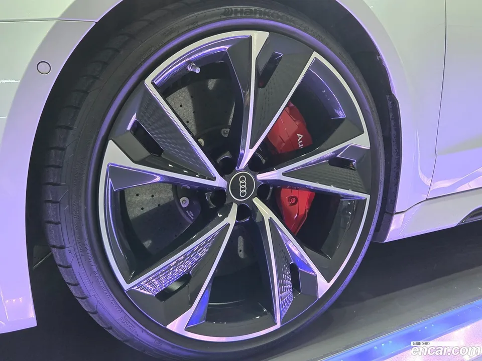 Audi RS7 (4K) 4.0 TFSI 2023 — thumbnail 2
