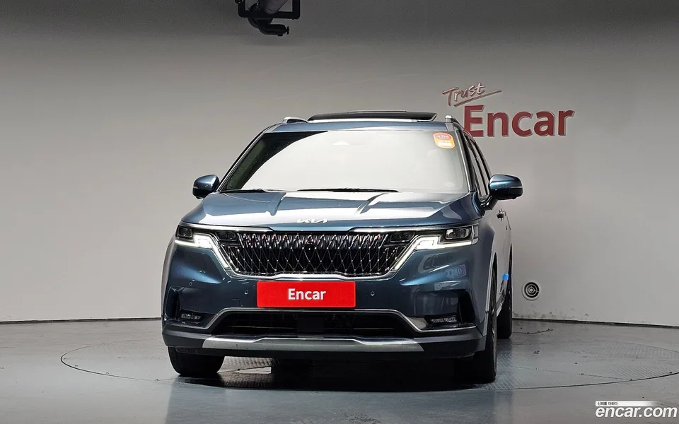 Kia Carnival 9 2022 — thumbnail 3