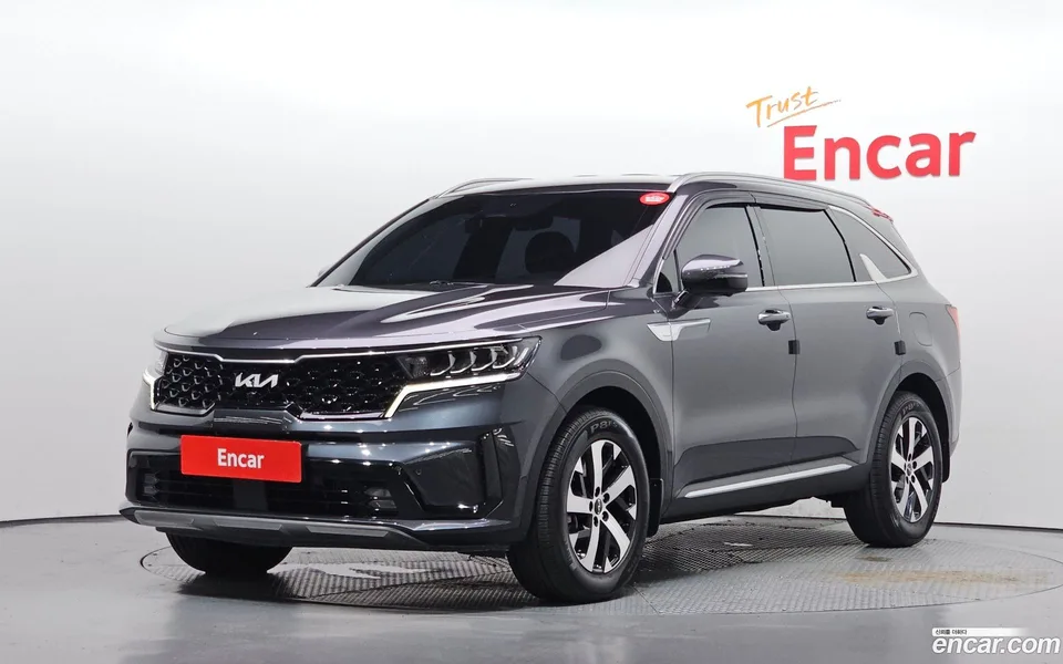 Kia Sorento 2.5T 2WD 2022 — photo 1, buy with delivery to Moscow