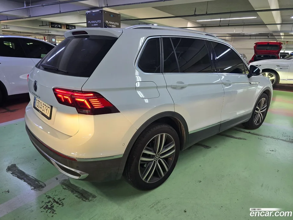 Volkswagen Tiguan 2.0 TDI 2022 — thumbnail 2