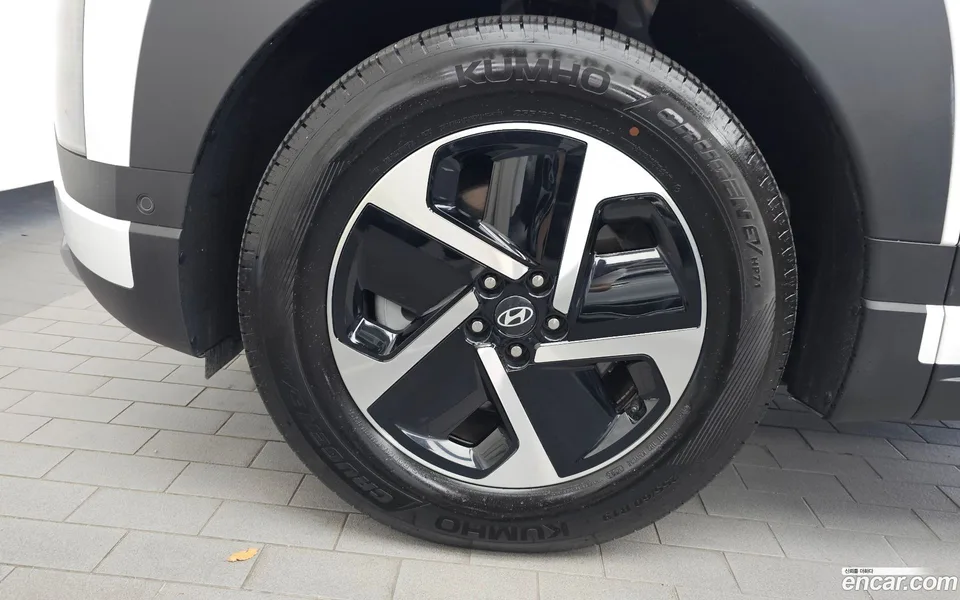 Hyundai Ioniq 9 AWD 2025 — thumbnail 2