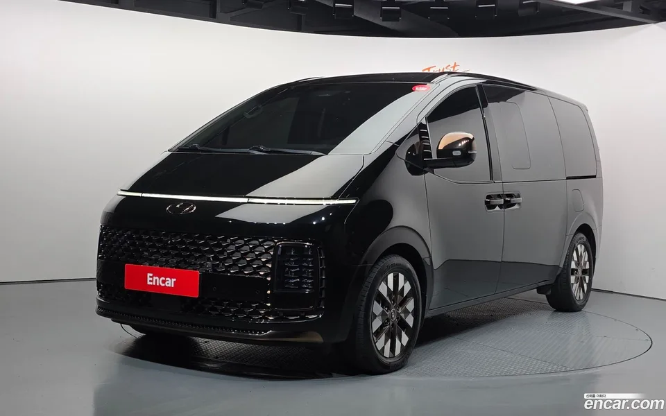 Hyundai Staria 2024