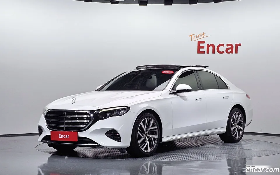 Mercedes-Benz E-Class 2024