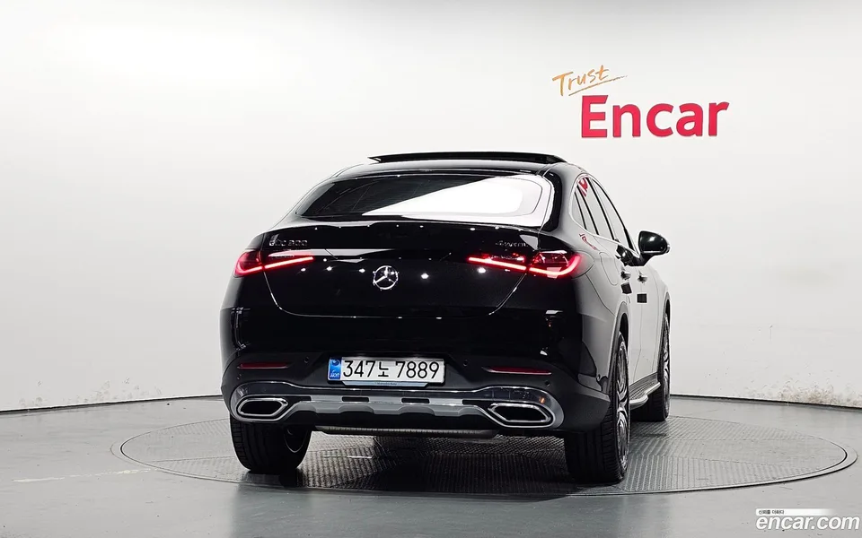 Mercedes-Benz GLC-Class GLC300 4MATIC 2025 — thumbnail 4
