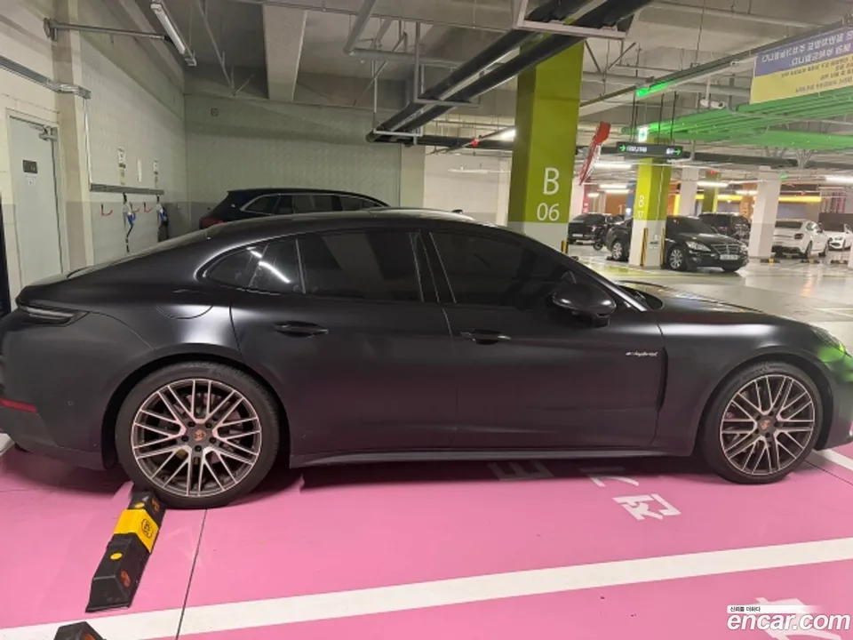Porsche Panamera (976) 2.9 AWD E- 2025 — thumbnail 3