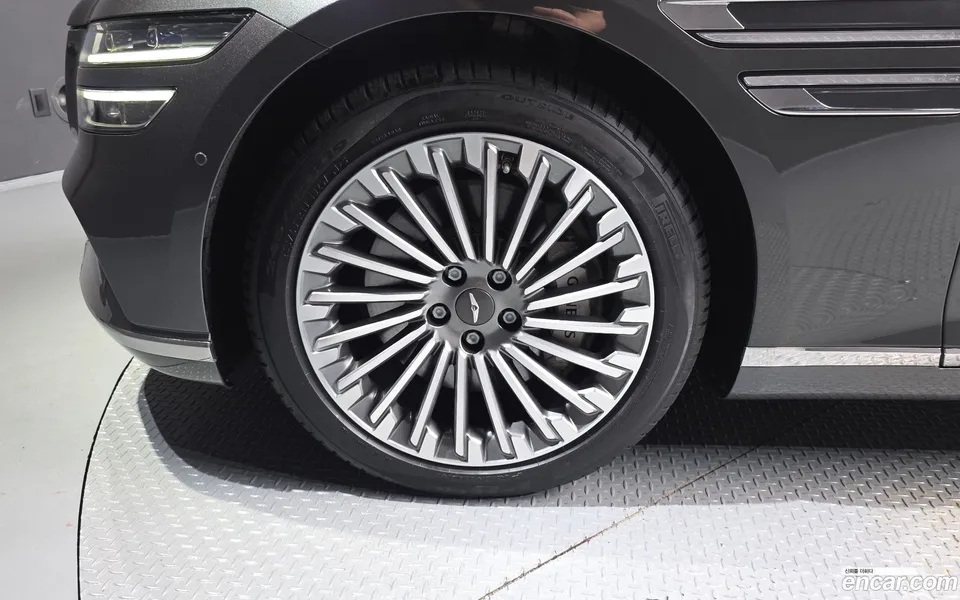 Genesis Electrified G80 e-AWD 2022 — thumbnail 2