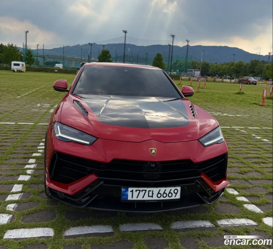 Lamborghini Urus 4.0 V8 2024 — thumbnail 3